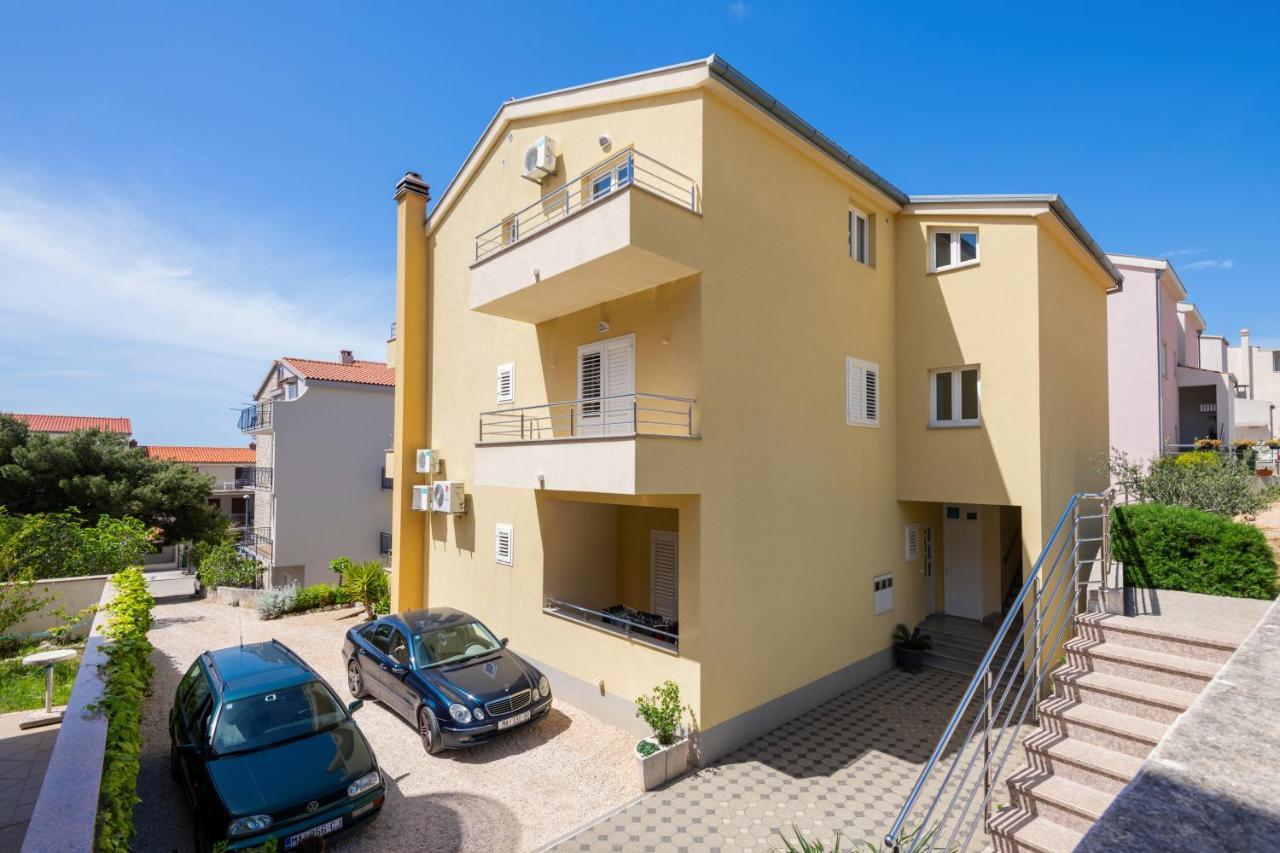 מאקרסקה Apartment With Free And Private Parking מראה חיצוני תמונה