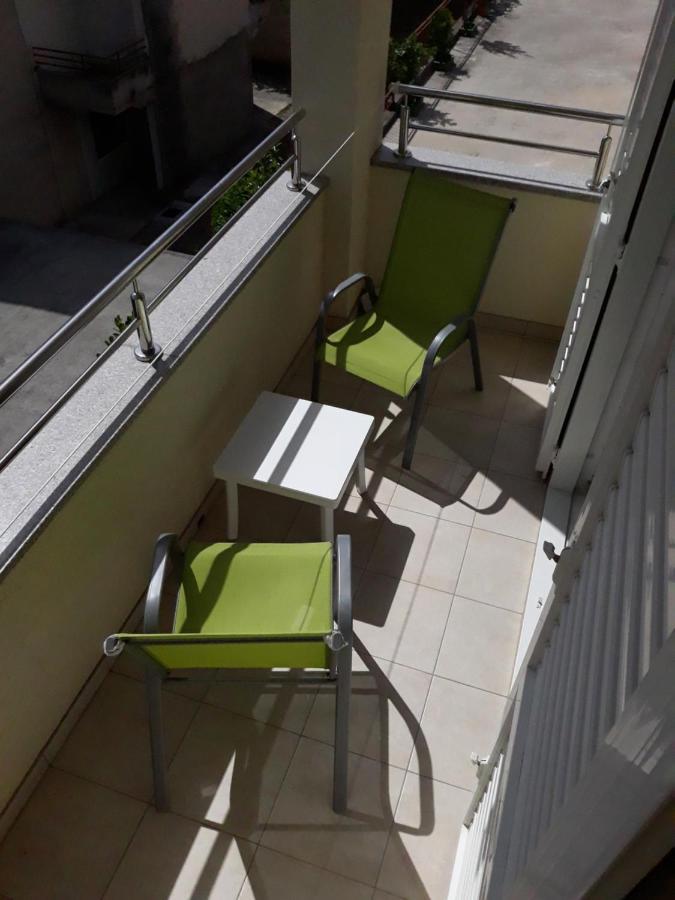 מאקרסקה Apartment With Free And Private Parking מראה חיצוני תמונה